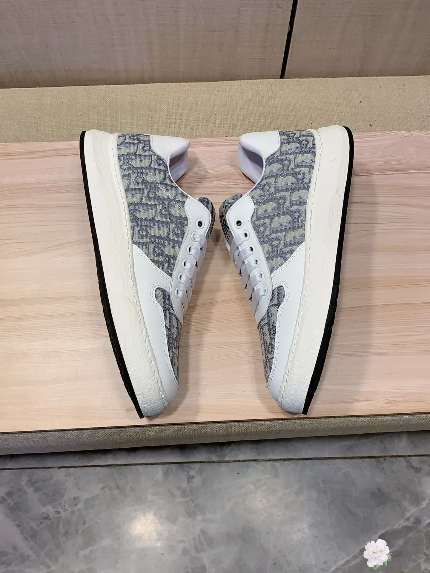 Men's men's shoes💰420💰💰🎩🎩[Lightning][Lightning] "Dior DIOR*" The latest • popular casual shoes, top brand [seduce] luxury ~ purchasing agency, top ~ quality. [Strong] The upper is made of imported breathable cowhide with fabric material ➕ Breathable sheepskin feet (•) and fine workmanship. The original stylish and stylish soft rubber wear-resistant and non-slip outsole is light and comfortable on the feet. The real thing looks better in real photos. No. 122: code: 38-44, 2️⃣ colors selected